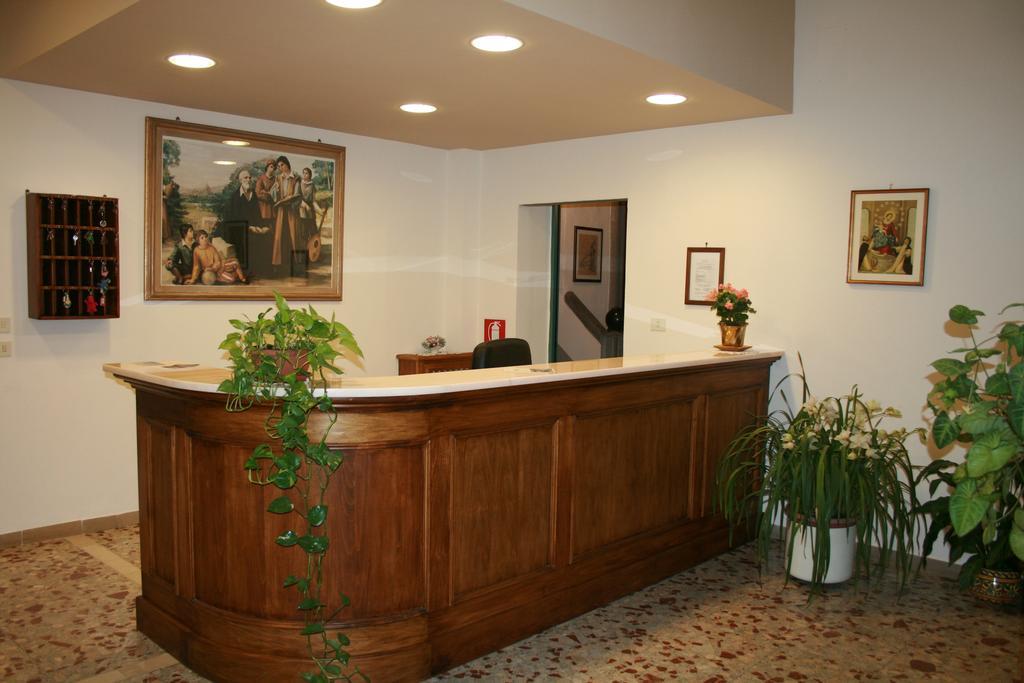 Frühstückspension Casa Per Ferie Regina Santo Rosario